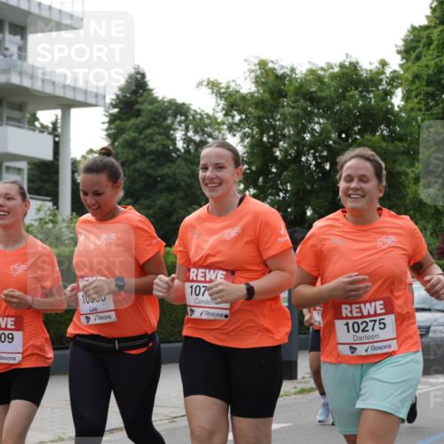 15.06.2025 - REWE Women's Run Jannik Wohlers http://msf.ph/oto/7949364 15.06.2025 08:31:42 Laufen 10309, 10000, 107, 10275, 1059 meine-sportfotos.de