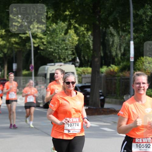 15.06.2025 - REWE Women's Run Jannik Wohlers http://msf.ph/oto/7949381 15.06.2025 09:48:00 Laufen 10774, 10592 meine-sportfotos.de