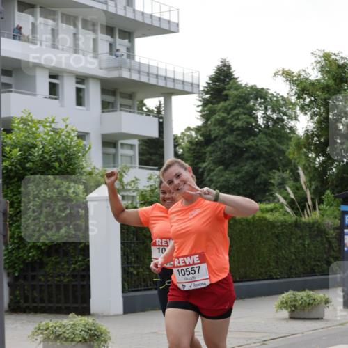 15.06.2025 - REWE Women's Run Jannik Wohlers http://msf.ph/oto/7949392 15.06.2025 08:31:44 Laufen 10, 10557 meine-sportfotos.de
