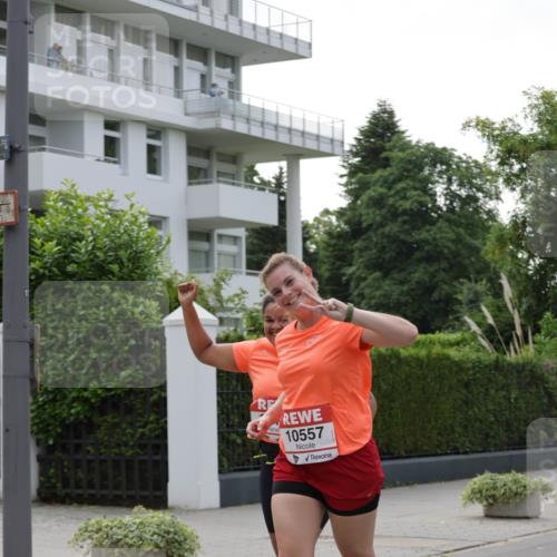 15.06.2025 - REWE Women's Run Jannik Wohlers http://msf.ph/oto/7949394 15.06.2025 08:31:44 Laufen 10557 meine-sportfotos.de