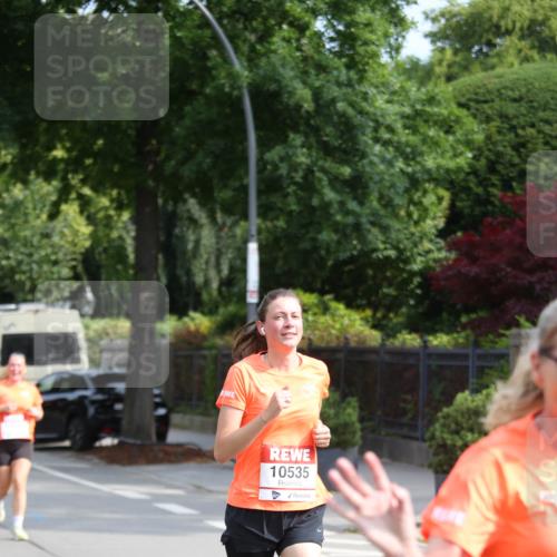 15.06.2025 - REWE Women's Run Jannik Wohlers http://msf.ph/oto/7949406 15.06.2025 09:48:02 Laufen 10535 meine-sportfotos.de