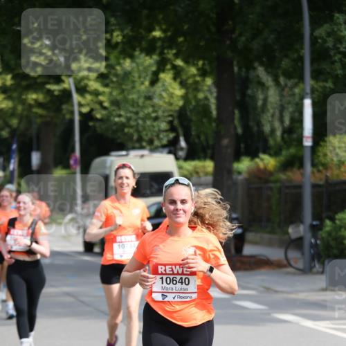 15.06.2025 - REWE Women's Run Jannik Wohlers http://msf.ph/oto/7949439 15.06.2025 09:48:04 Laufen 10734, 10640 meine-sportfotos.de
