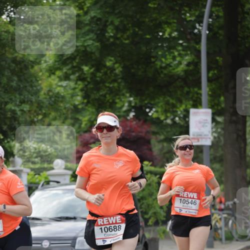 15.06.2025 - REWE Women's Run Jannik Wohlers http://msf.ph/oto/7949447 15.06.2025 08:31:48 Laufen 1043, 10688, 10546 meine-sportfotos.de