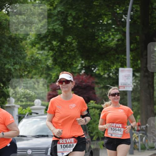 15.06.2025 - REWE Women's Run Jannik Wohlers http://msf.ph/oto/7949449 15.06.2025 08:31:48 Laufen 1043, 10688, 10546 meine-sportfotos.de