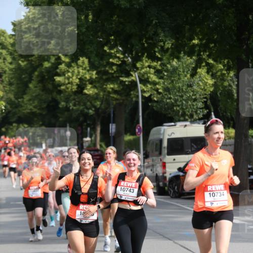 15.06.2025 - REWE Women's Run Jannik Wohlers http://msf.ph/oto/7949455 15.06.2025 09:48:06 Laufen 10833, 185, 10743, 10734 meine-sportfotos.de