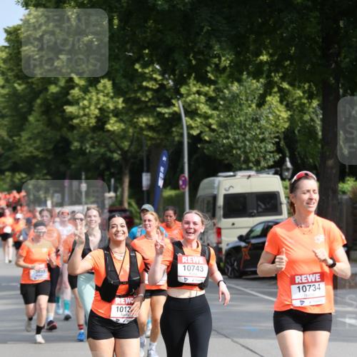 15.06.2025 - REWE Women's Run Jannik Wohlers http://msf.ph/oto/7949466 15.06.2025 09:48:06 Laufen 1013, 10743, 10734 meine-sportfotos.de