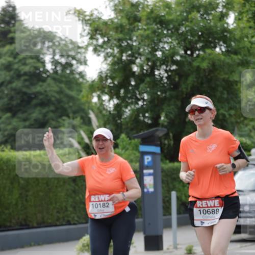 15.06.2025 - REWE Women's Run Jannik Wohlers http://msf.ph/oto/7949476 15.06.2025 08:31:50 Laufen 10182, 10688 meine-sportfotos.de