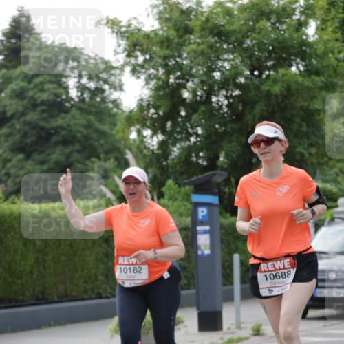 15.06.2025 - REWE Women's Run Jannik Wohlers http://msf.ph/oto/7949478 15.06.2025 08:31:50 Laufen 10182, 10688 meine-sportfotos.de