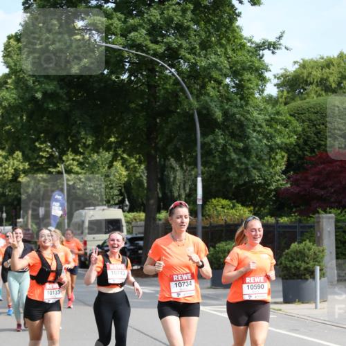 15.06.2025 - REWE Women's Run Jannik Wohlers http://msf.ph/oto/7949479 15.06.2025 09:48:07 Laufen 10743, 10133, 10734, 10590 meine-sportfotos.de
