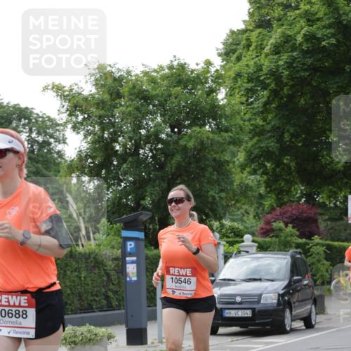 15.06.2025 - REWE Women's Run Jannik Wohlers http://msf.ph/oto/7949508 15.06.2025 08:31:51 Laufen 0688, 10546, 1043 meine-sportfotos.de