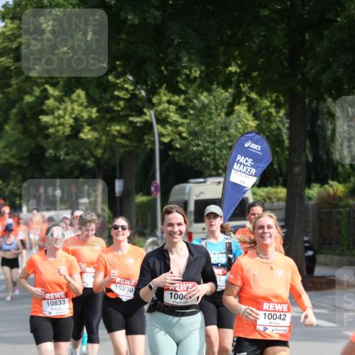15.06.2025 - REWE Women's Run Jannik Wohlers http://msf.ph/oto/7949515 15.06.2025 09:48:09 Laufen 10833, 6, 104, 10230, 1004, 06, 30, 10042 meine-sportfotos.de