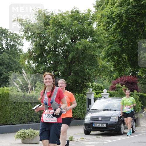15.06.2025 - REWE Women's Run Jannik Wohlers http://msf.ph/oto/7949586 15.06.2025 08:32:00 Laufen 1053, 1043, 10694 meine-sportfotos.de
