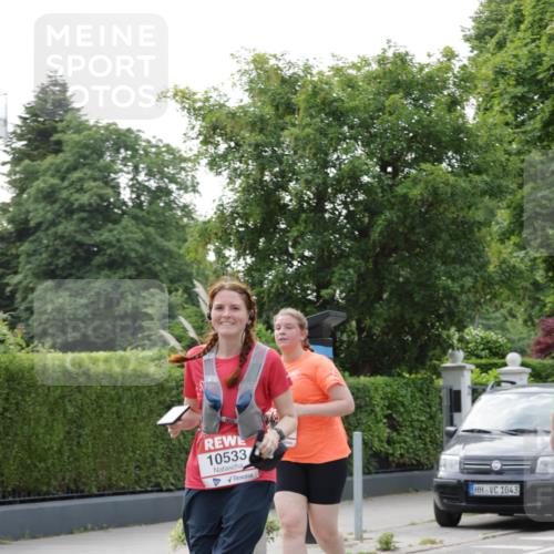 15.06.2025 - REWE Women's Run Jannik Wohlers http://msf.ph/oto/7949603 15.06.2025 08:32:00 Laufen 10533, 1043 meine-sportfotos.de