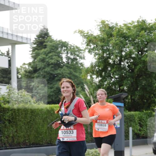 15.06.2025 - REWE Women's Run Jannik Wohlers http://msf.ph/oto/7949615 15.06.2025 08:32:00 Laufen 10533, 10828 meine-sportfotos.de
