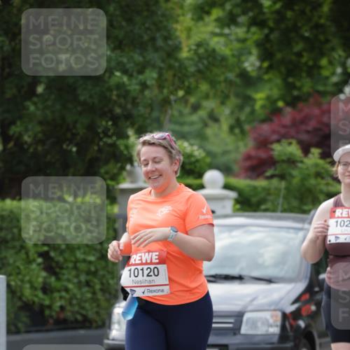 15.06.2025 - REWE Women's Run Jannik Wohlers http://msf.ph/oto/7949658 15.06.2025 08:32:03 Laufen 10120, 43 meine-sportfotos.de