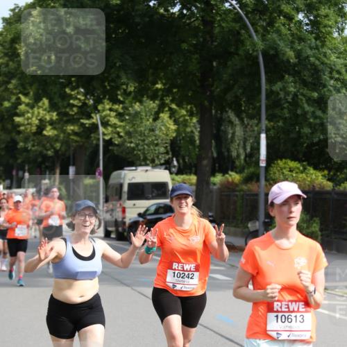 15.06.2025 - REWE Women's Run Jannik Wohlers http://msf.ph/oto/7949663 15.06.2025 09:48:19 Laufen 10242, 10613 meine-sportfotos.de