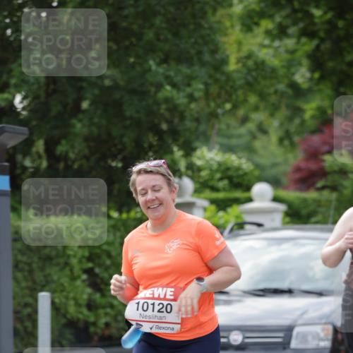 15.06.2025 - REWE Women's Run Jannik Wohlers http://msf.ph/oto/7949670 15.06.2025 08:32:03 Laufen 10120, 1043 meine-sportfotos.de
