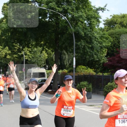15.06.2025 - REWE Women's Run Jannik Wohlers http://msf.ph/oto/7949679 15.06.2025 09:48:19 Laufen 10242, 1061 meine-sportfotos.de