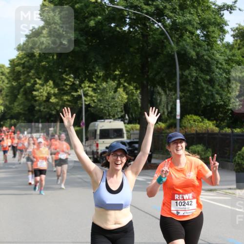 15.06.2025 - REWE Women's Run Jannik Wohlers http://msf.ph/oto/7949681 15.06.2025 09:48:20 Laufen 10242 meine-sportfotos.de