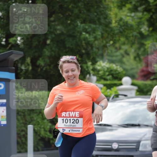 15.06.2025 - REWE Women's Run Jannik Wohlers http://msf.ph/oto/7949683 15.06.2025 08:32:03 Laufen 1043 meine-sportfotos.de