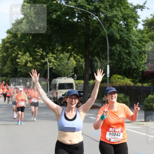 15.06.2025 - REWE Women's Run Jannik Wohlers http://msf.ph/oto/7949684 15.06.2025 09:48:20 Laufen 10242 meine-sportfotos.de