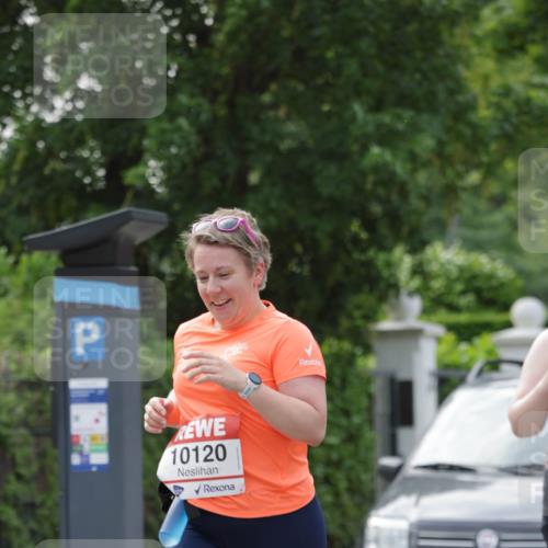 15.06.2025 - REWE Women's Run Jannik Wohlers http://msf.ph/oto/7949710 15.06.2025 08:32:04 Laufen 10120, 104 meine-sportfotos.de