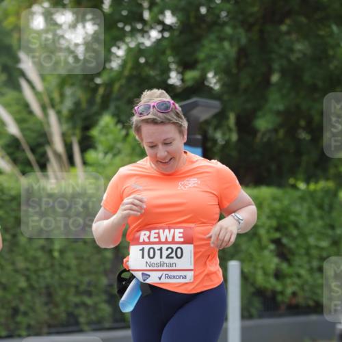 15.06.2025 - REWE Women's Run Jannik Wohlers http://msf.ph/oto/7949729 15.06.2025 08:32:04 Laufen 10120 meine-sportfotos.de