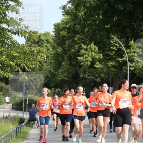 15.06.2025 - REWE Women's Run Jannik Wohlers http://msf.ph/oto/7949755 15.06.2025 09:48:29 Laufen 10836, 16, 10805, 10017, 1038, 10043, 10 meine-sportfotos.de