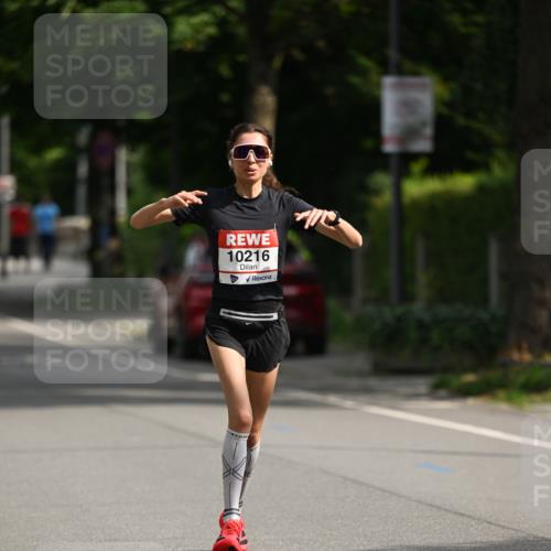 15.06.2025 - REWE Women's Run Dr. Thomas Lammeyer http://msf.ph/oto/7949810 15.06.2025 09:34:55 Laufen 10216 meine-sportfotos.de