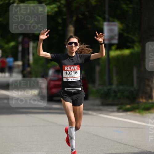 15.06.2025 - REWE Women's Run Dr. Thomas Lammeyer http://msf.ph/oto/7949814 15.06.2025 09:34:55 Laufen 10216 meine-sportfotos.de