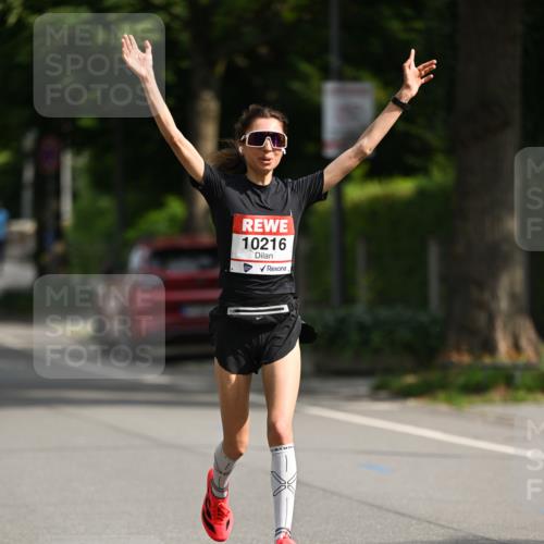15.06.2025 - REWE Women's Run Dr. Thomas Lammeyer http://msf.ph/oto/7949822 15.06.2025 09:34:55 Laufen 10216 meine-sportfotos.de