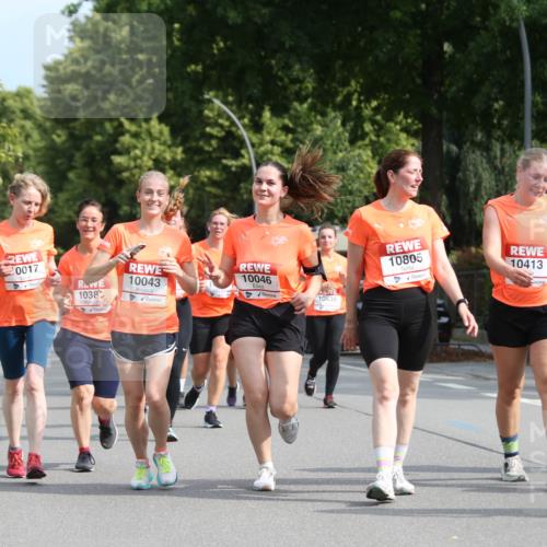 15.06.2025 - REWE Women's Run Jannik Wohlers http://msf.ph/oto/7949824 15.06.2025 09:48:34 Laufen 0017, 1038, 10043, 10046, 10638, 10805, 10413, 10750 meine-sportfotos.de