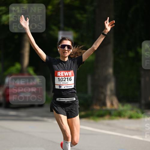 15.06.2025 - REWE Women's Run Dr. Thomas Lammeyer http://msf.ph/oto/7949835 15.06.2025 09:34:56 Laufen 10216 meine-sportfotos.de