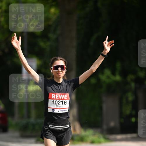 15.06.2025 - REWE Women's Run Dr. Thomas Lammeyer http://msf.ph/oto/7949846 15.06.2025 09:34:56 Laufen 10216 meine-sportfotos.de