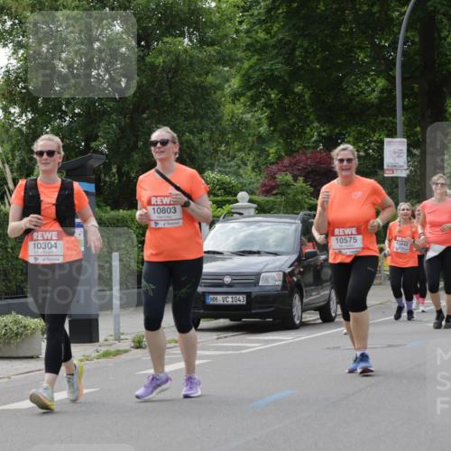 15.06.2025 - REWE Women's Run Jannik Wohlers http://msf.ph/oto/7949929 15.06.2025 08:32:16 Laufen 10304, 10803, 1043, 10575, 10840, 119 meine-sportfotos.de