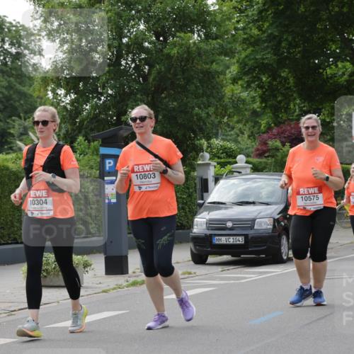 15.06.2025 - REWE Women's Run Jannik Wohlers http://msf.ph/oto/7949950 15.06.2025 08:32:17 Laufen 10304, 10803, 1043, 10575, 10840 meine-sportfotos.de