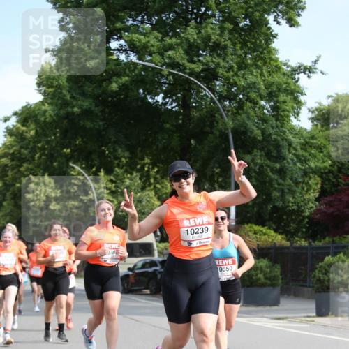 15.06.2025 - REWE Women's Run Jannik Wohlers http://msf.ph/oto/7949959 15.06.2025 09:48:49 Laufen 10239, 0650 meine-sportfotos.de
