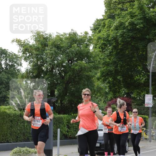 15.06.2025 - REWE Women's Run Jannik Wohlers http://msf.ph/oto/7950060 15.06.2025 08:32:20 Laufen 10782, 43, 10655, 10842, 1084 meine-sportfotos.de