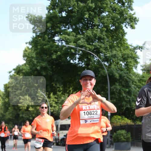 15.06.2025 - REWE Women's Run Jannik Wohlers http://msf.ph/oto/7950075 15.06.2025 09:49:01 Laufen 0418, 10822 meine-sportfotos.de