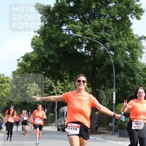 15.06.2025 - REWE Women's Run Jannik Wohlers http://msf.ph/oto/7950091 15.06.2025 09:49:02 Laufen 10380, 0418, 10685 meine-sportfotos.de