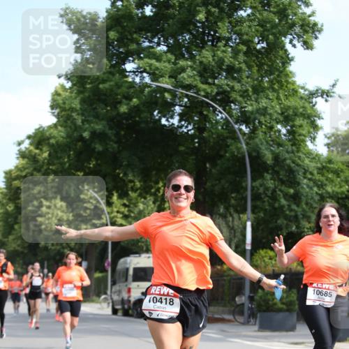 15.06.2025 - REWE Women's Run Jannik Wohlers http://msf.ph/oto/7950096 15.06.2025 09:49:03 Laufen 10418, 10685 meine-sportfotos.de