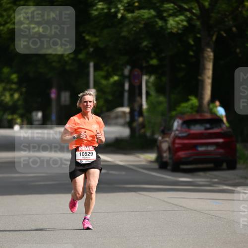 15.06.2025 - REWE Women's Run Dr. Thomas Lammeyer http://msf.ph/oto/7950099 15.06.2025 09:35:21 Laufen 10529 meine-sportfotos.de