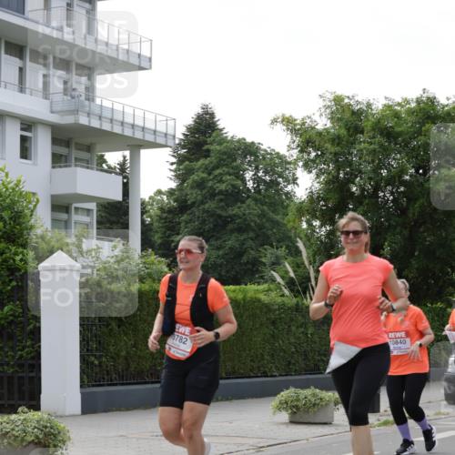 15.06.2025 - REWE Women's Run Jannik Wohlers http://msf.ph/oto/7950105 15.06.2025 08:32:21 Laufen 10840 meine-sportfotos.de