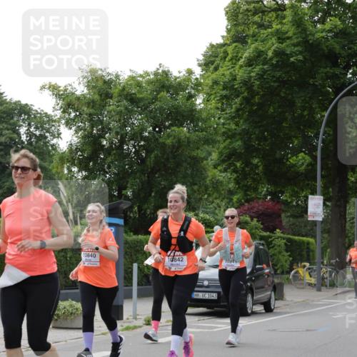 15.06.2025 - REWE Women's Run Jannik Wohlers http://msf.ph/oto/7950120 15.06.2025 08:32:22 Laufen 10840, 10842, 1084, 1043 meine-sportfotos.de