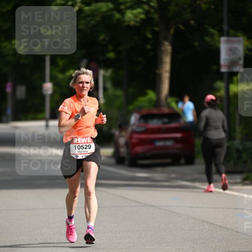 15.06.2025 - REWE Women's Run Dr. Thomas Lammeyer http://msf.ph/oto/7950131 15.06.2025 09:35:22 Laufen 10529 meine-sportfotos.de