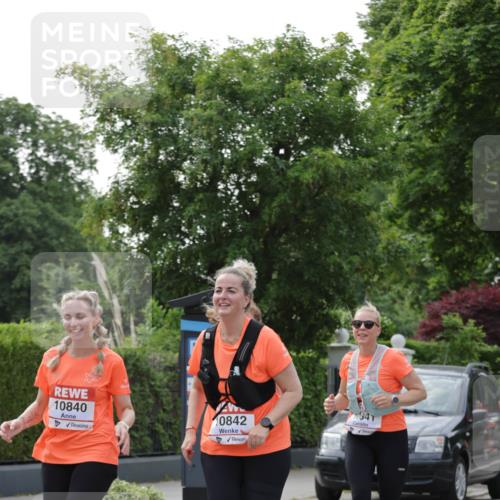 15.06.2025 - REWE Women's Run Jannik Wohlers http://msf.ph/oto/7950132 15.06.2025 08:32:22 Laufen 10840, 10842, 770841 meine-sportfotos.de
