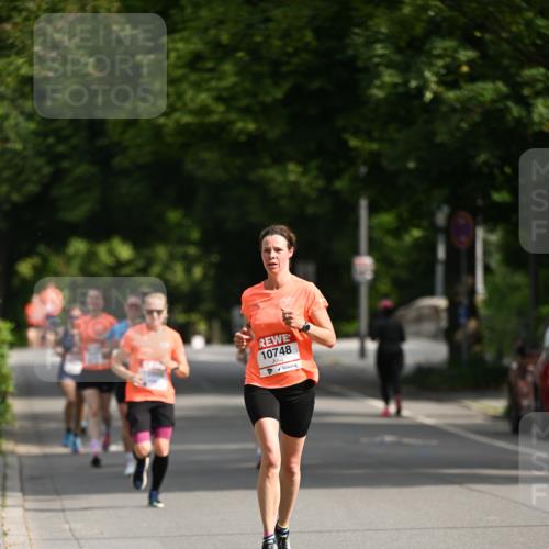 15.06.2025 - REWE Women's Run Dr. Thomas Lammeyer http://msf.ph/oto/7950181 15.06.2025 09:35:36 Laufen 10748 meine-sportfotos.de