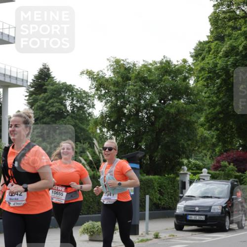 15.06.2025 - REWE Women's Run Jannik Wohlers http://msf.ph/oto/7950186 15.06.2025 08:32:24 Laufen 642, 10341, 10655, 1043 meine-sportfotos.de