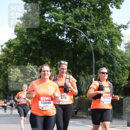 15.06.2025 - REWE Women's Run Jannik Wohlers http://msf.ph/oto/7950208 15.06.2025 09:49:13 Laufen 1026, 10445, 618, 10154 meine-sportfotos.de