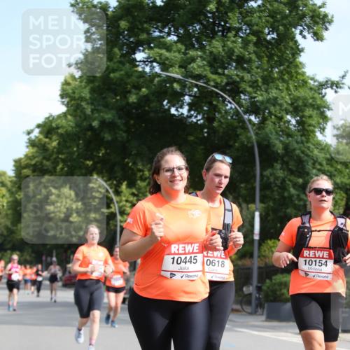 15.06.2025 - REWE Women's Run Jannik Wohlers http://msf.ph/oto/7950218 15.06.2025 09:49:13 Laufen 10445, 0618, 10154 meine-sportfotos.de